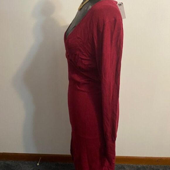 BCBG MaxAzria Crimson dress, size Medium - Picture 2 of 4